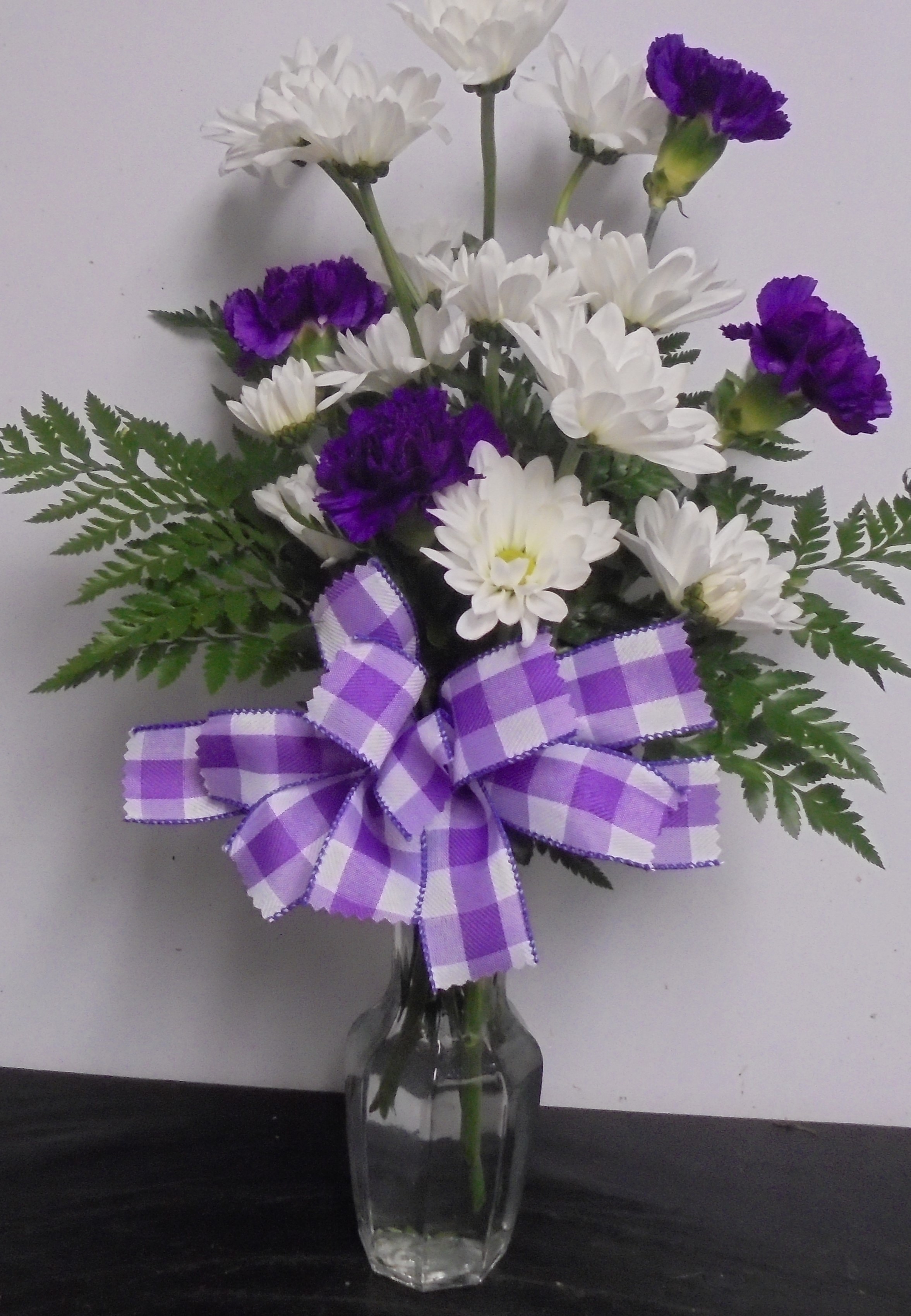 (9)  "Fresh" Mix Vase
$40.00
(Colors May Vary)