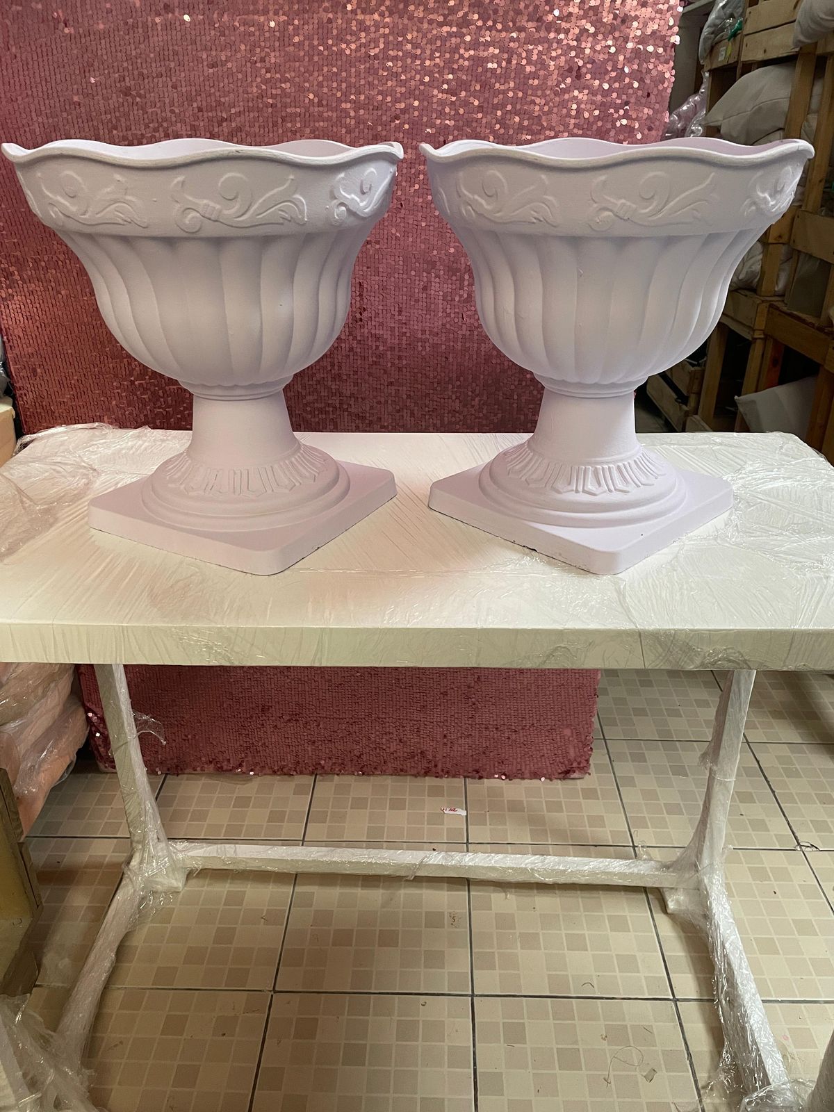 Florero Boca Ancha 
$25.000
35cm Alto
34cm Diametro