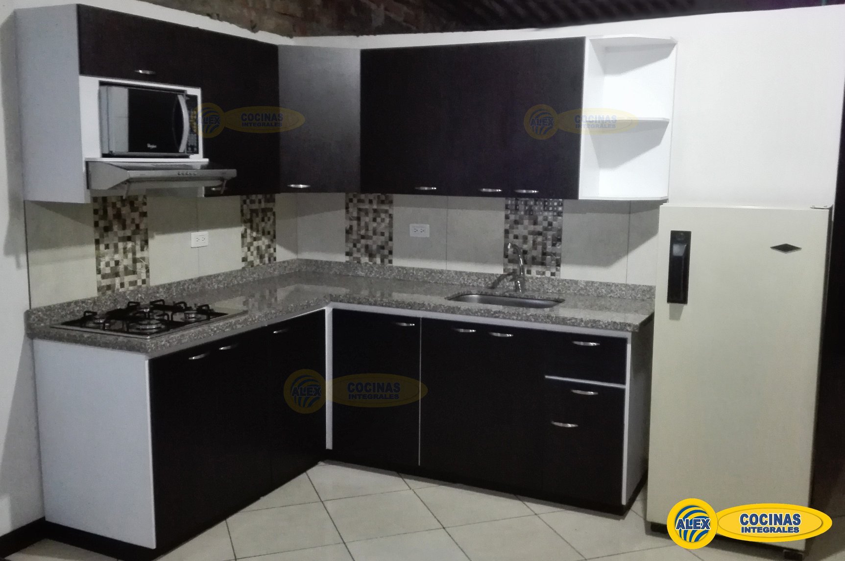 Cocina en L colores Wengue